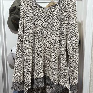 Miracle Hooded Textured Knit in Black and White